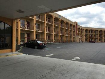 Smokies Inn & Suites Kodak Kültér fotó